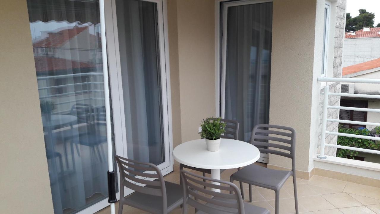 Rita Apartments - Sea-View Apartment 2Plus1 Тучепи Екстер'єр фото